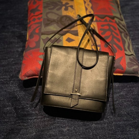 Cole Haan Black Leather Shoulder Bag, Mint Condition - Picture 1 of 4